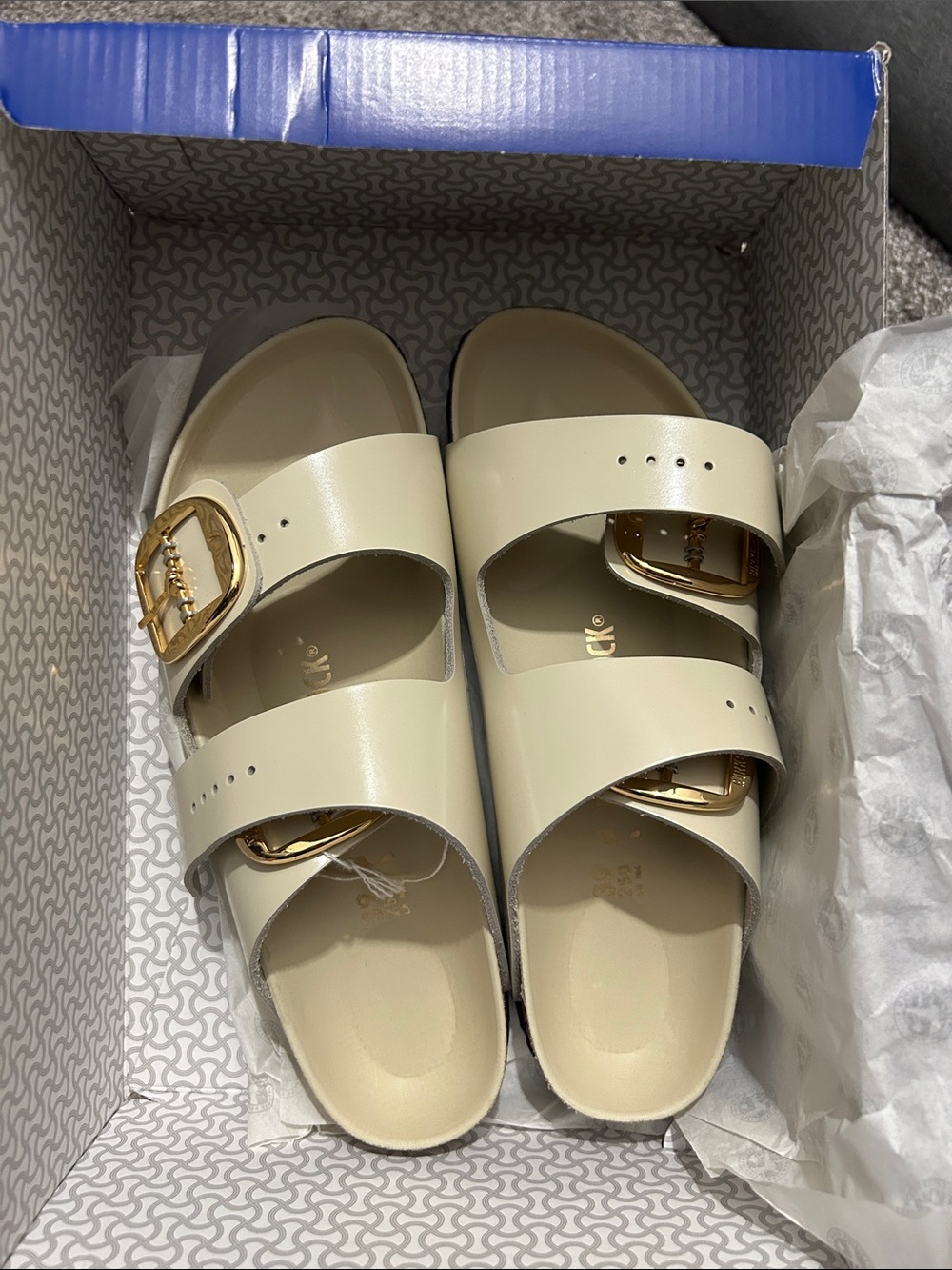 Birkenstock, Arizona big buckle high shine